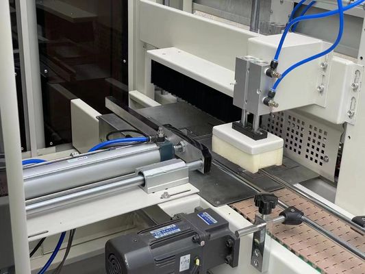 Conversor flexível Máquina de embalagem semi-automática de garrafas de água de sumo