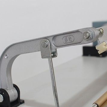 Por meio do tipo Pedal Pedal Sacks Pedal Sealing Machine com cortador e selante de grau alimentar