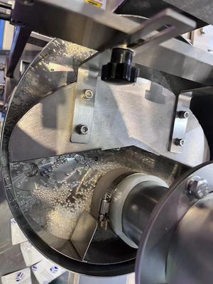 Material de embalagem em película de plástico Máquina automática de embalagem de cápsulas de café e chá com revestimento