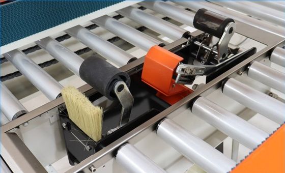 Máquina de vedação automática de fita de vedação com tampa dobrável de aço inoxidável com velocidade máxima de 20 M/MIN