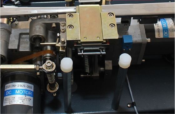 Solução de embalagem segura Sealer de caixa de cinto lateral e máquina de fixação a motor elétrico