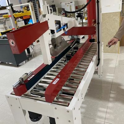 Maximizar a produtividade com a nossa máquina de vedação de cartão de trabalho 7-8 cartões / min