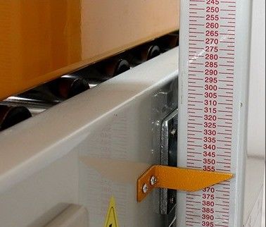 Máquina de erecção de caixa de caixa totalmente automática com regulação automática da tensão 220V/50HZ