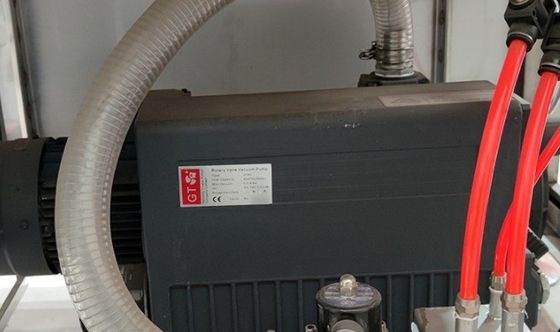 Material de embalagem de madeira selante automático a vácuo para refeições prontas Capacidade 350 KG