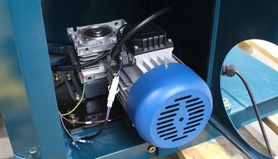Máquina automática de embalagem e amarração de paletes com carga máxima de 1500 kg/2000 kg