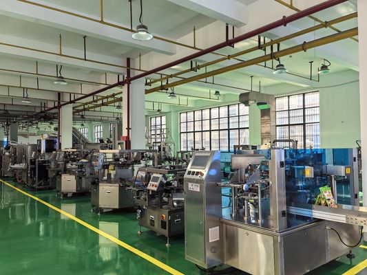 Máquina automática de embalagem de alimentos em grânulos para doces em saquinhos triangulares Capacidade 400 kg