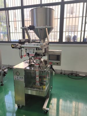 Máquina automática de embalagem de alimentos em grânulos para doces em saquinhos triangulares Capacidade 400 kg