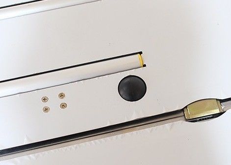 Máquina totalmente automática de amarração de caixas/cartões com tamanho de amarração de varejo CE W 9-15mm / T 0,6-1mm
