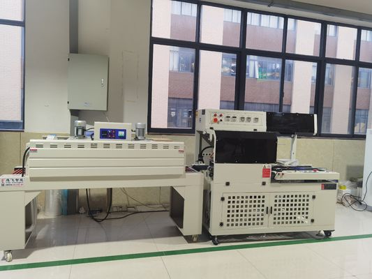 Máquina de embalagem de filmagem de 55 cm de largura máxima com vedação de barra L e função automática