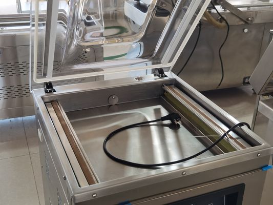 Máquina de embalagem de vedação a vácuo de câmara única para alimentos