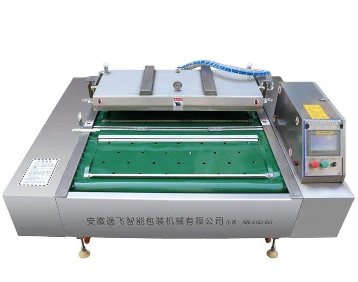 Máquina de vedação de vácuo industrial para carne vegetais peixe com cinto de transporte em restaurante